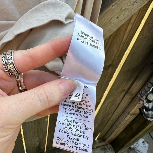 Alpha Studio Cream Nude Casual Scoop Neckline Cropped Sleeve Basics Tee - Picture 6 of 8